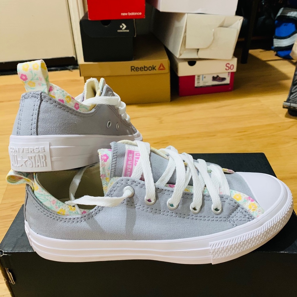 Converse (K)